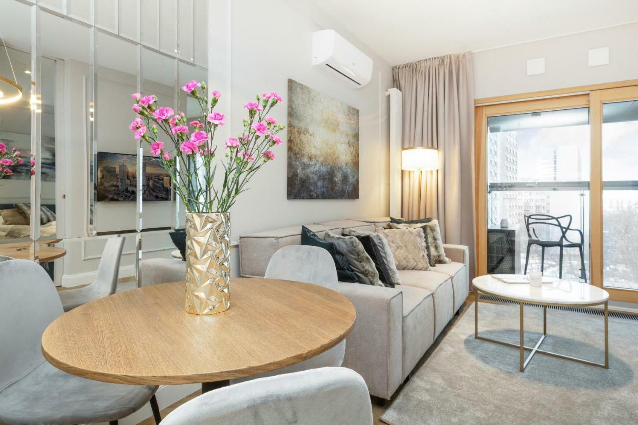 Mennica Residence Apartments By Renters Prestige Varšava Exteriér fotografie